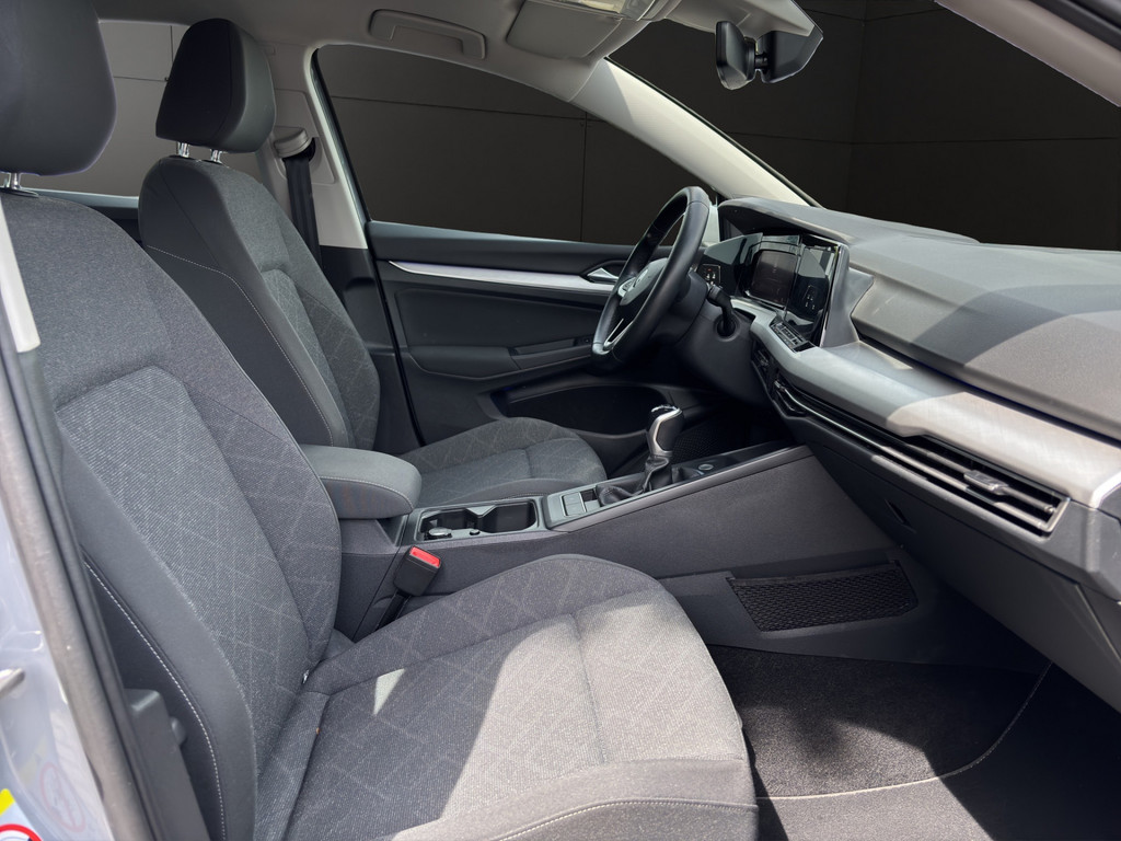 Golf VIII 1.0l Life*Licht+Sicht,BusinessPack, LaneAssist, 3-ZonenKlim,