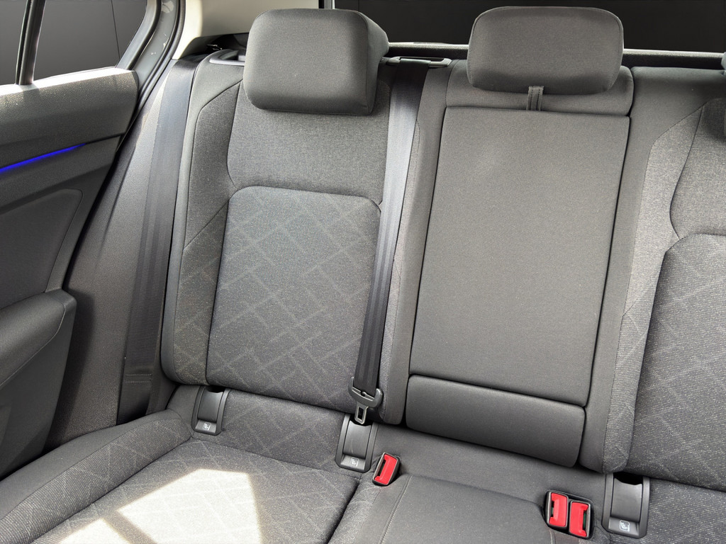 Golf VIII 1.0l Life*Licht+Sicht,BusinessPack, LaneAssist, 3-ZonenKlim,