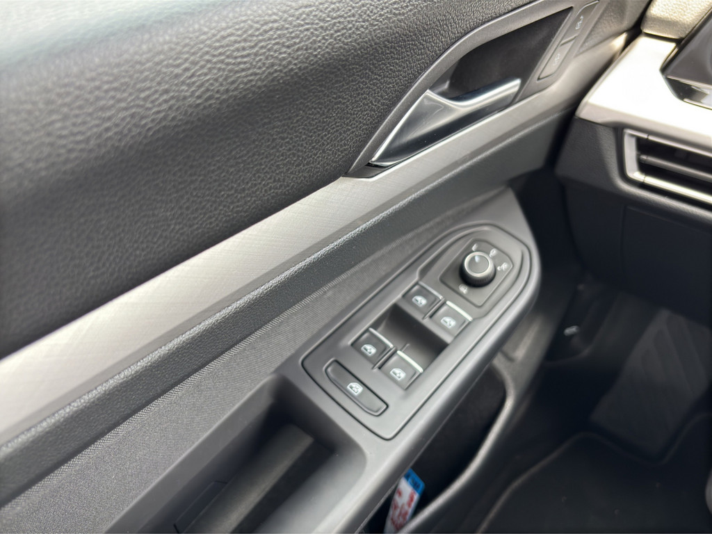 Golf VIII 1.0l Life*Licht+Sicht,BusinessPack, LaneAssist, 3-ZonenKlim,