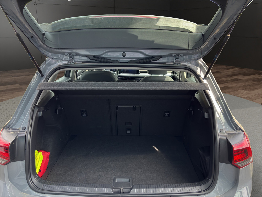 Golf VIII 1.0l Life*Licht+Sicht,BusinessPack, LaneAssist, 3-ZonenKlim,