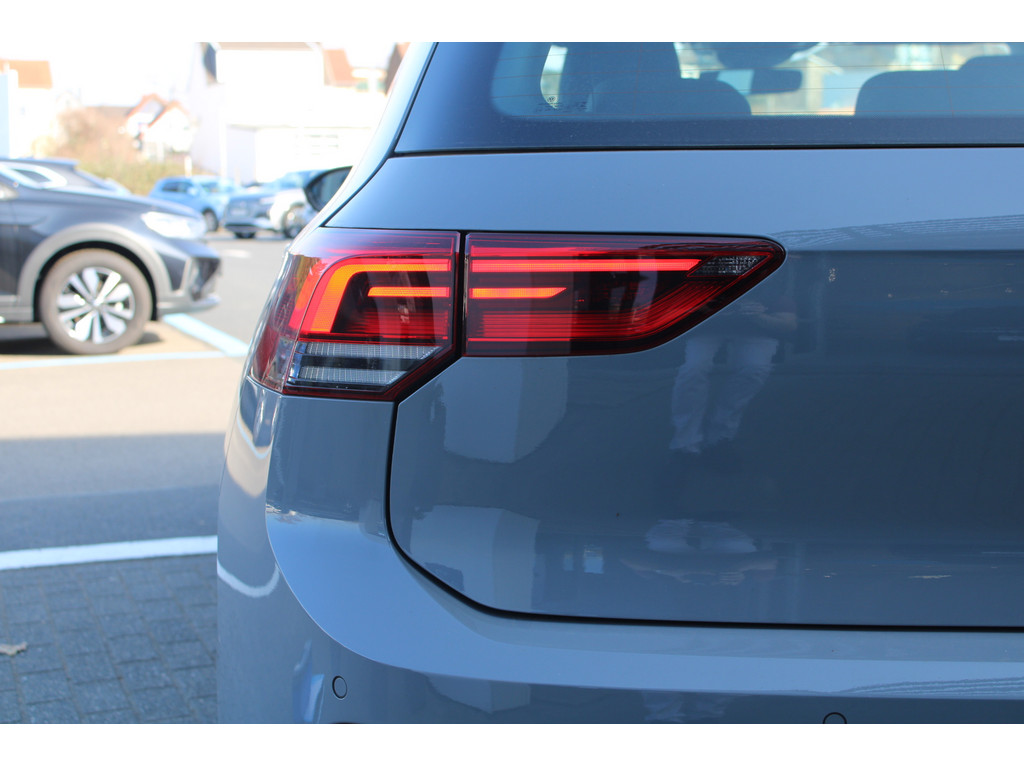 Golf VIII 1.0l Life*Licht+Sicht,BusinessPack, LaneAssist, 3-ZonenKlim,