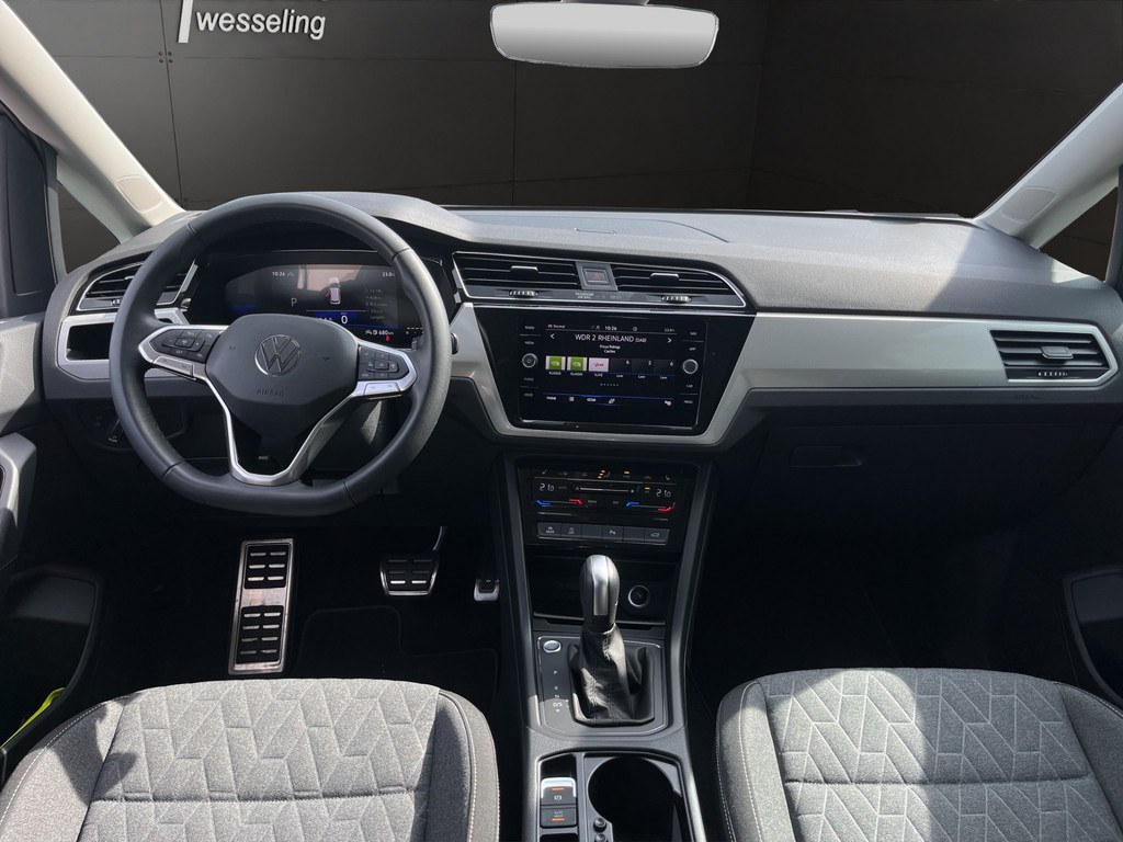 Touran 1.5 TSI Move *LED, CarPlay, NAV,AHK*