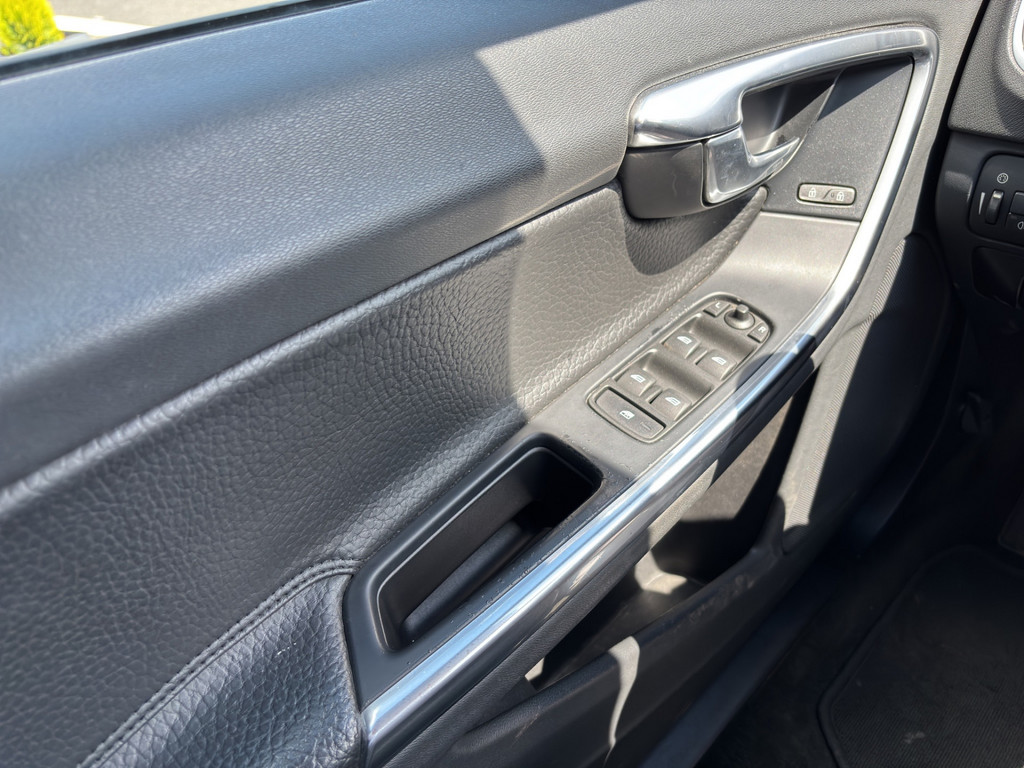 V 60 1.6 D Drive Kinetic