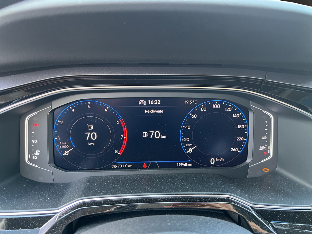 Taigo 1.0l TSI Style *Pano,Licht+Sicht,2-ZonenKlima,LEDMatrix,APP,DigC