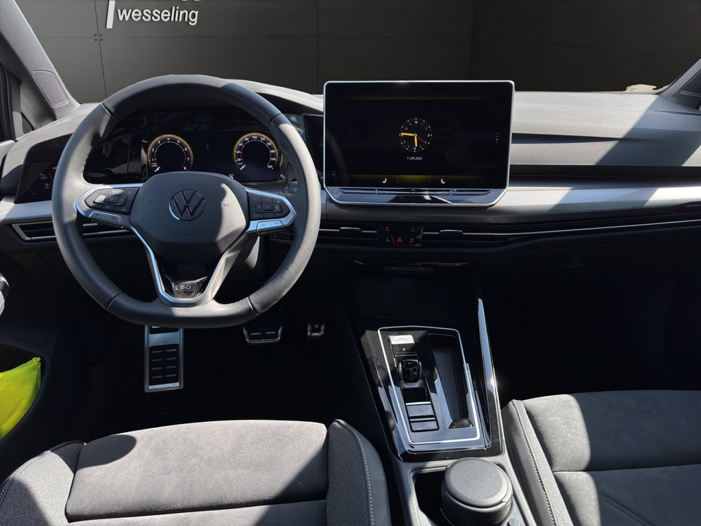 Golf VIII 1.5 eTSI 110 kW Edition 50