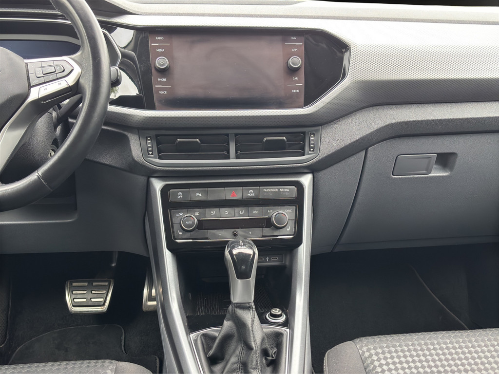 T-Cross 1.0l TSI Active *ACC, DigCockpit, APP, SHZ, LED, SHZ*