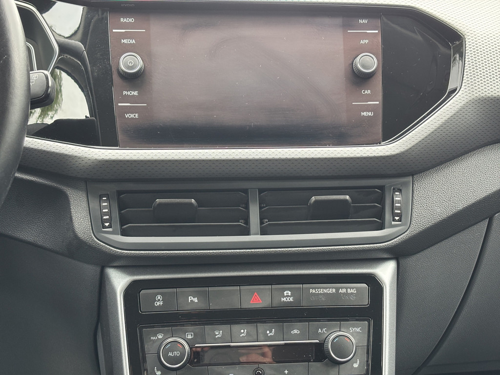 T-Cross 1.0l TSI Active *ACC, DigCockpit, APP, SHZ, LED, SHZ*