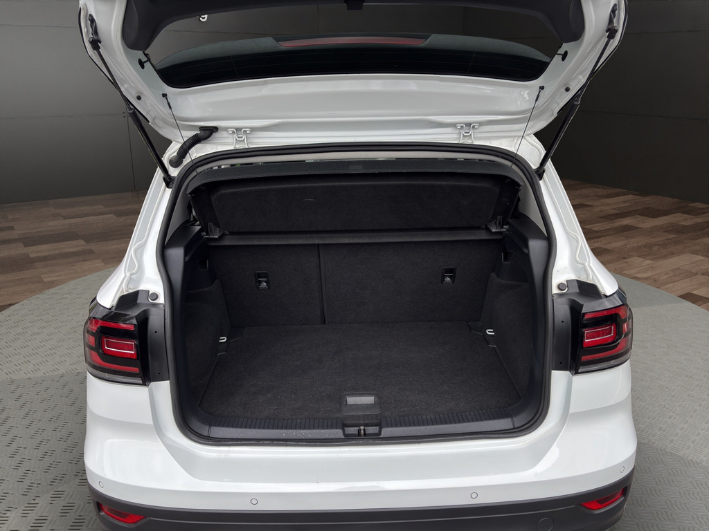 T-Cross 1.0l TSI Active *ACC, DigCockpit, APP, SHZ, LED, SHZ*