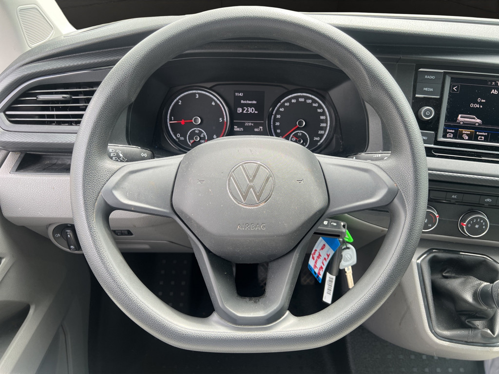 T6.1 Transporter Kasten 2.0l TDI Lang *PDC, Klima, AHK-Vorrichtung, St