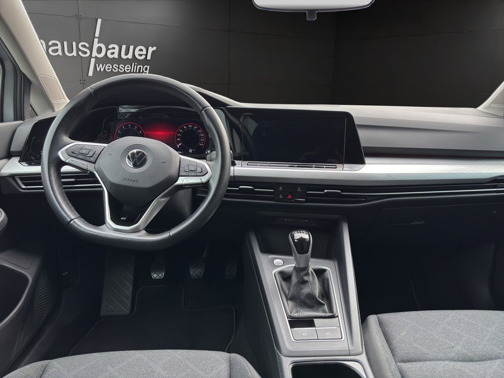 Golf VIII Variant 1.0 TSI Life *NAV,ACC,SHZ,LED,APP,LHZ,Keyless,Sr