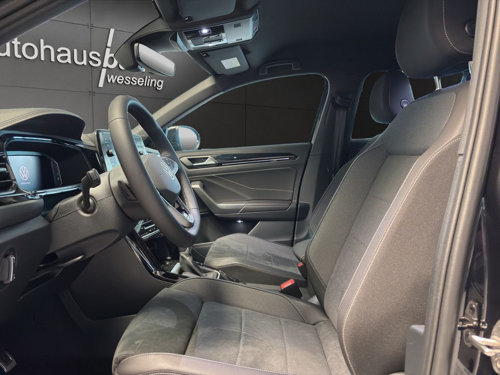 T-Roc 1.5 TSI R-Line *NAV,R.Kam,IQ.Drive,EasyOpen&Close,AHK,LEDPlus,AP