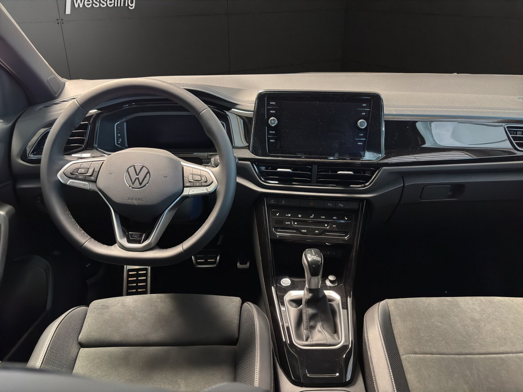 T-Roc 1.5 TSI R-Line *NAV,R.Kam,IQ.Drive,EasyOpen&Close,AHK,LEDPlus,AP