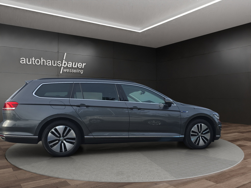 Passat Variant 1.4 TSI GTE Hybrid Plug In *NAV,R.Kamera,ACC,3-ZonenKli