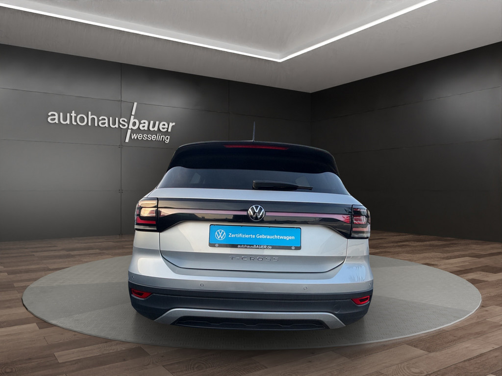 T-Cross 1.0 TSI Active *NAV,2-ZonenKlima,ACC,APP,SHZ*
