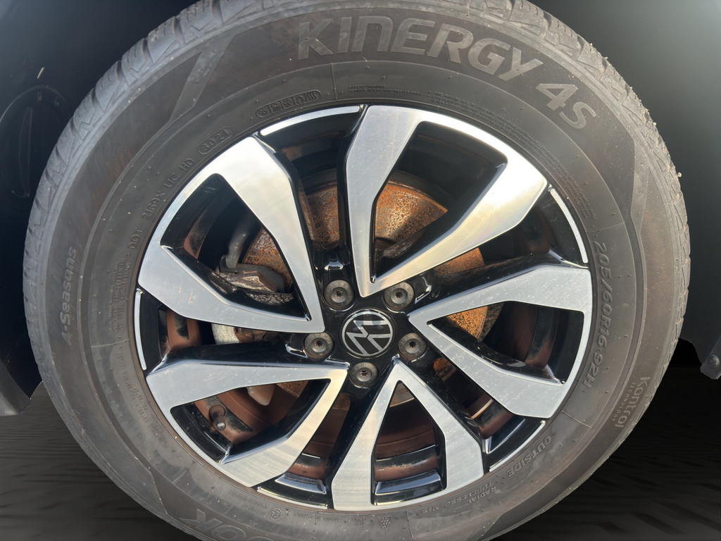 T-Cross 1.0 TSI Active *NAV,2-ZonenKlima,ACC,APP,SHZ*