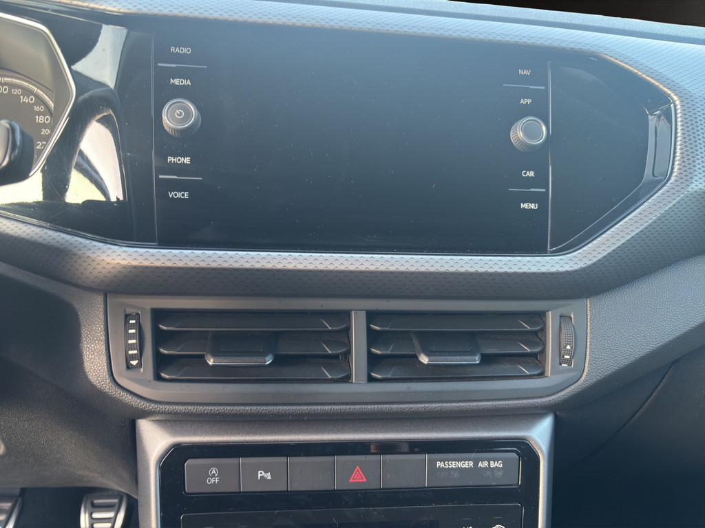 T-Cross 1.0 TSI Active *NAV,2-ZonenKlima,ACC,APP,SHZ*