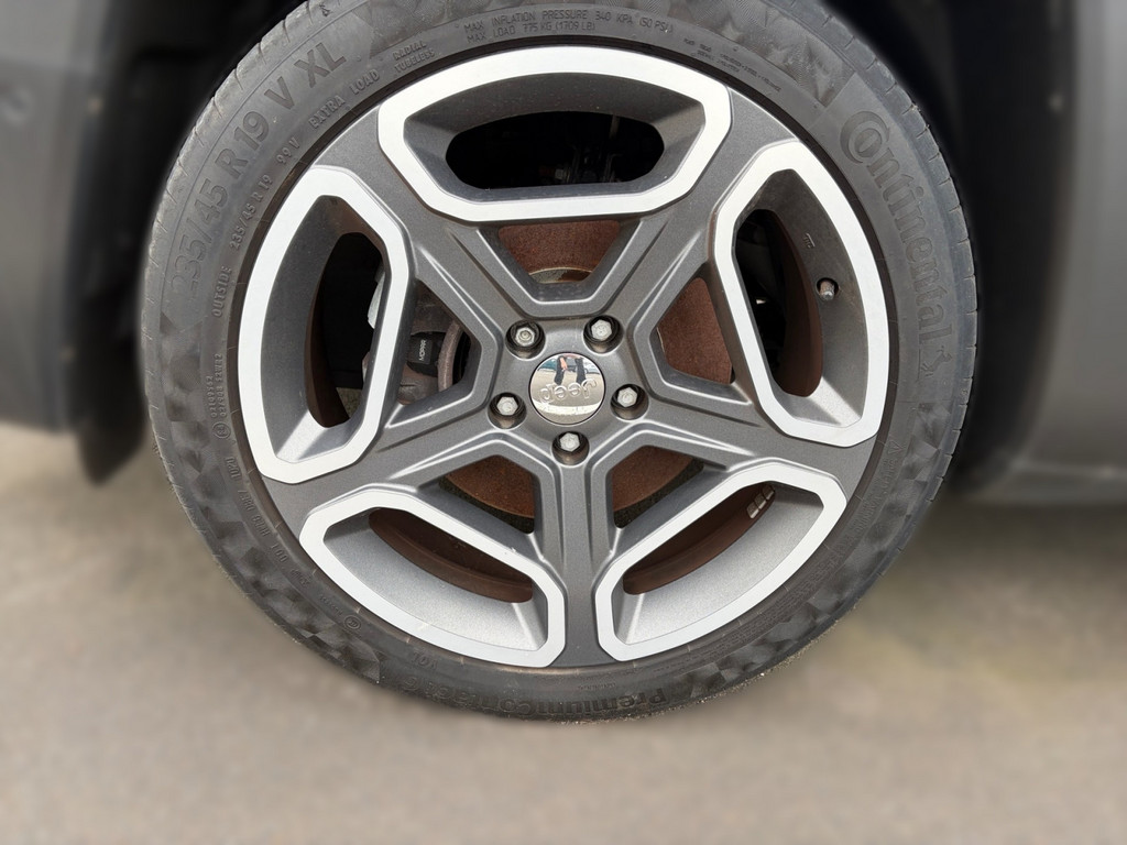 Renegade 1.3 T-GDI Limited FWD *NAV,BEATS-Sound,Uconnect*