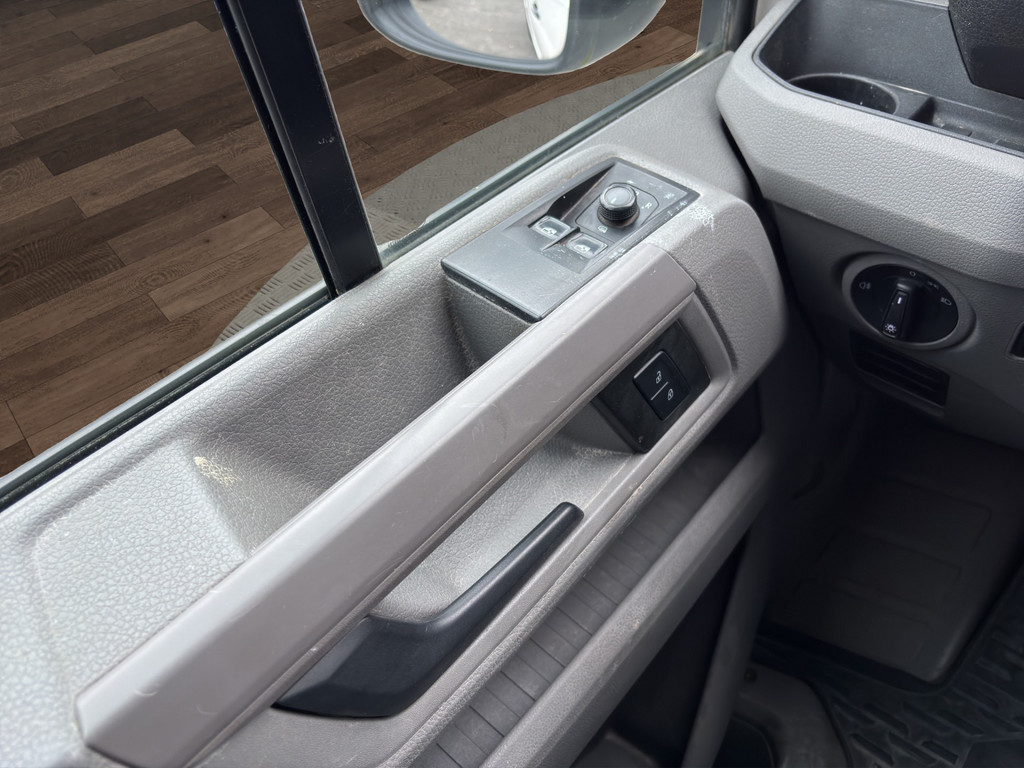 Crafter Kasten 35 mittellang Hochdach FWD