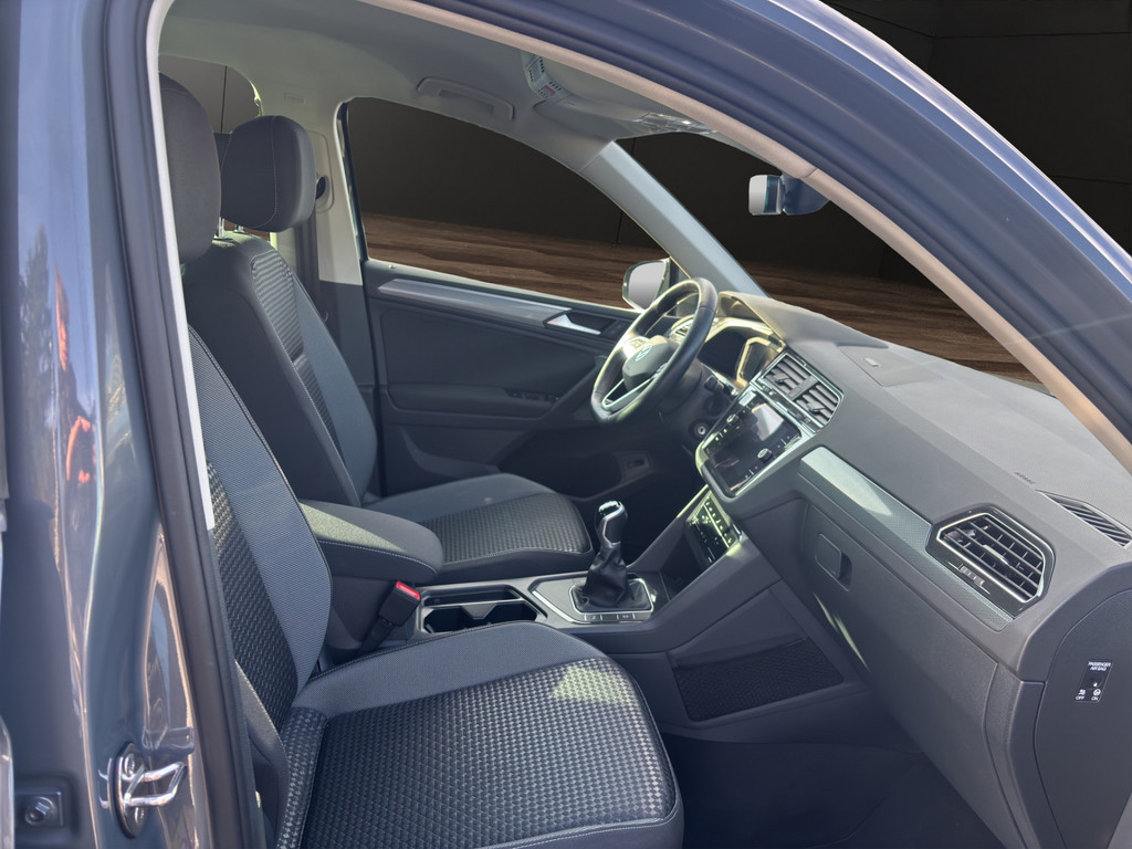 Tiguan 1.5 TSI Active *NAV,Standheiz.,SHZ,APP,Dig.Cockpit,LED,3Z-K