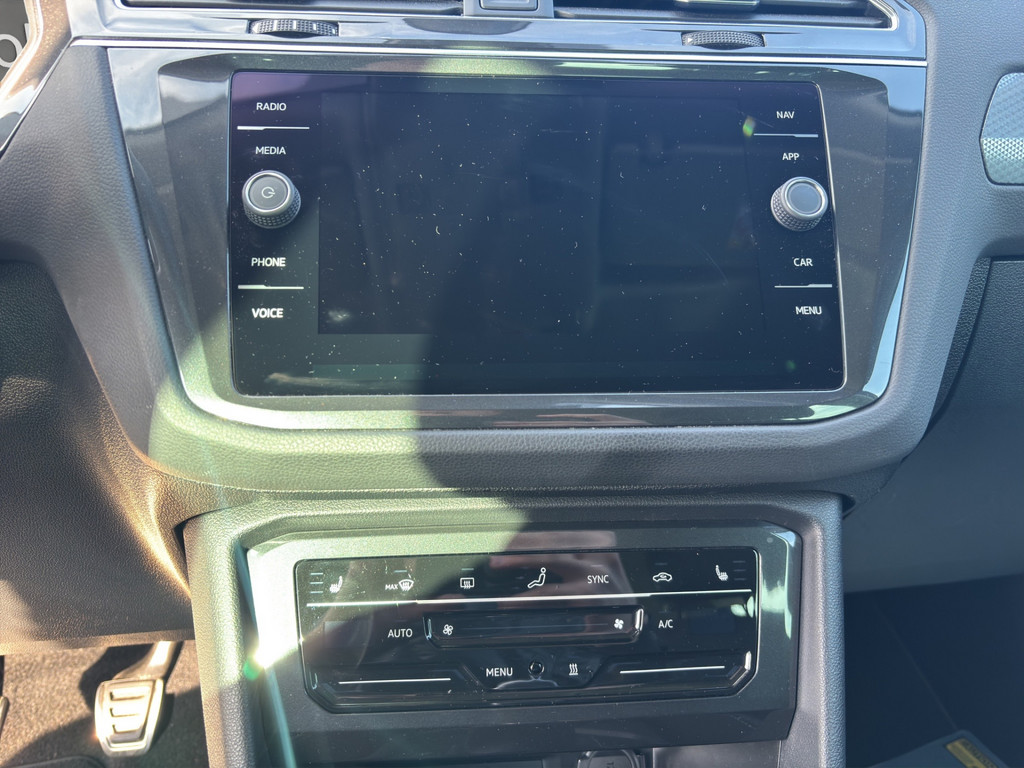 Tiguan 1.5 TSI Active *NAV,Standheiz.,SHZ,APP,Dig.Cockpit,LED,3Z-K