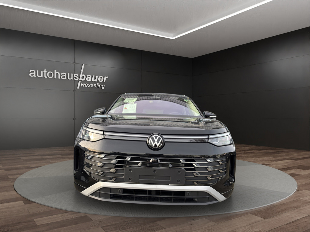 Tayron Elegance 1,5 l eHybrid 130 kW 177 PS / 85 kW 115 PS 6-G