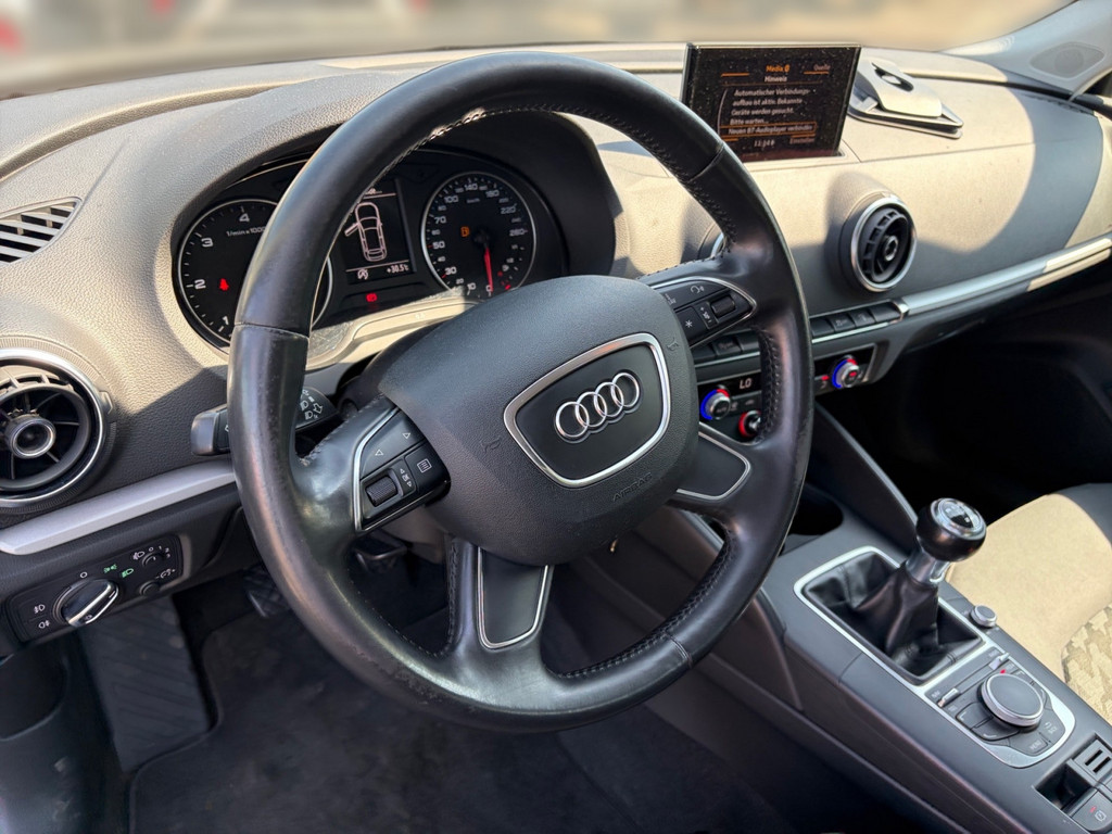 A3 1.6 TDI Attraction