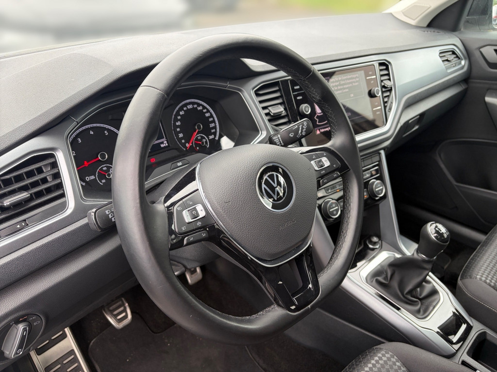 T-Roc 1.0 TSI Active *NAV,SHZ,ACC,APP,2-*ZonenKlima*