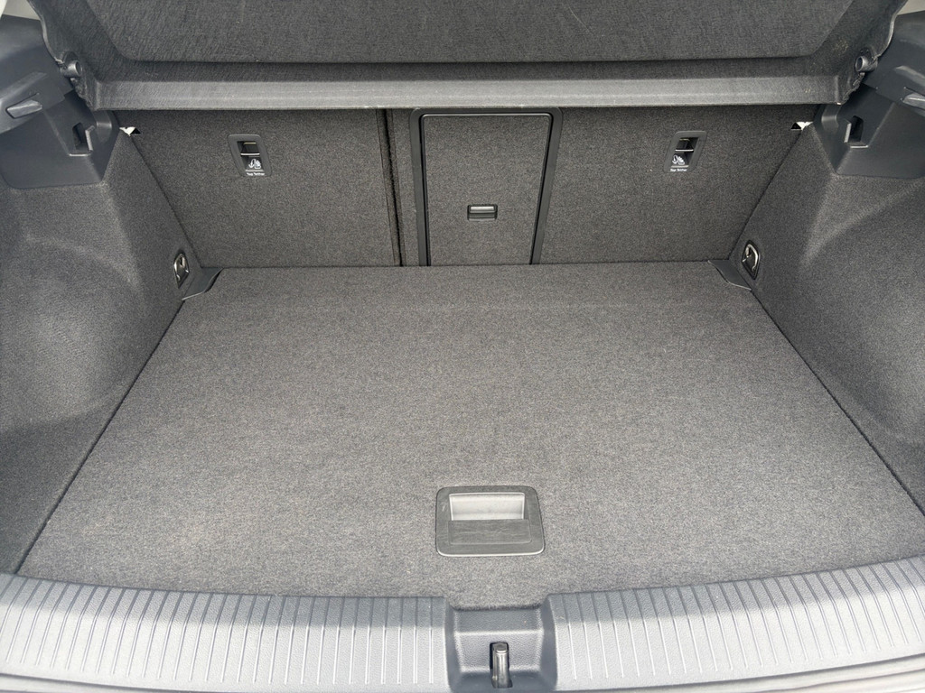 T-Roc 1.0 TSI Active *NAV,SHZ,ACC,APP,2-*ZonenKlima*
