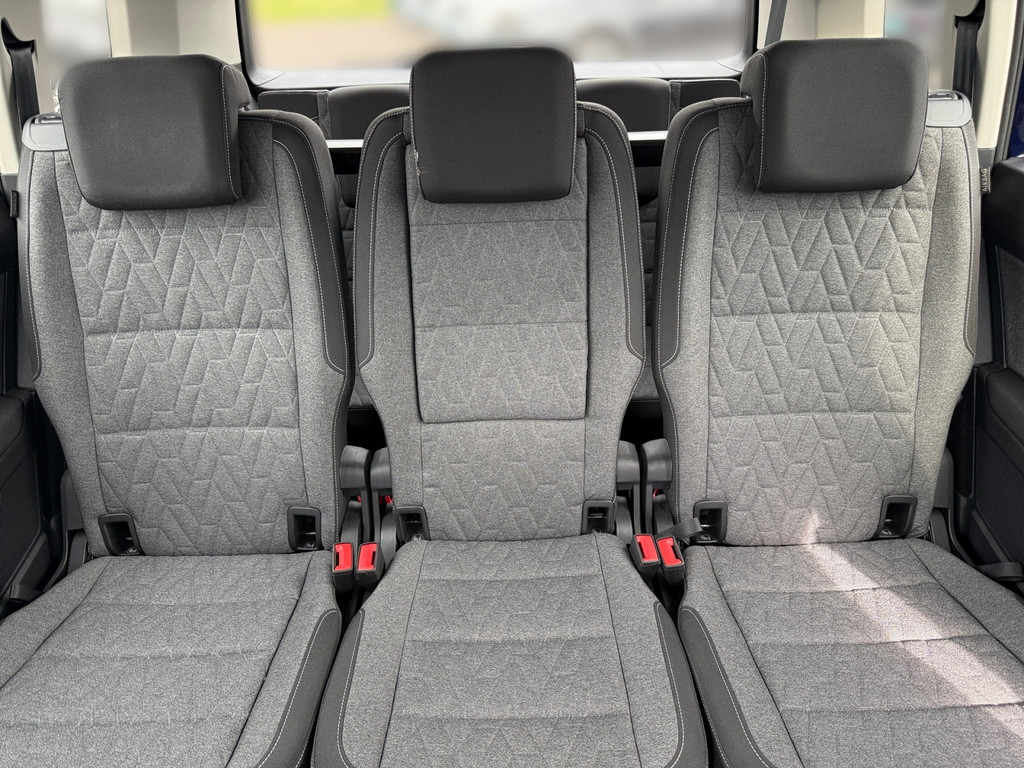 Touran 1.5 TSI MOVE *NAV,R.Kam,ACC,APP,7-Sitze*