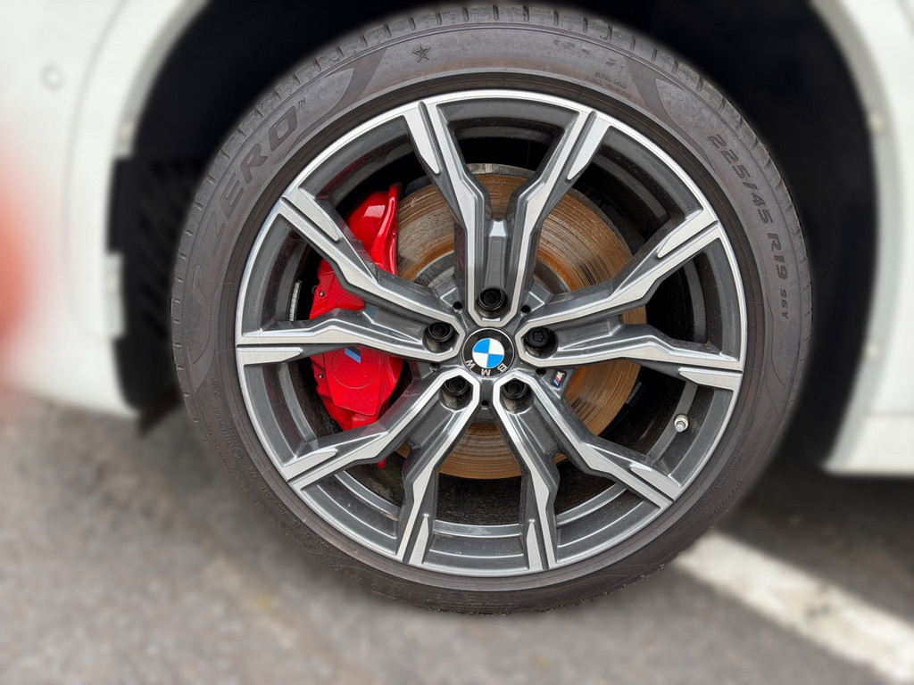 X1 xDrive 20 i M Sport