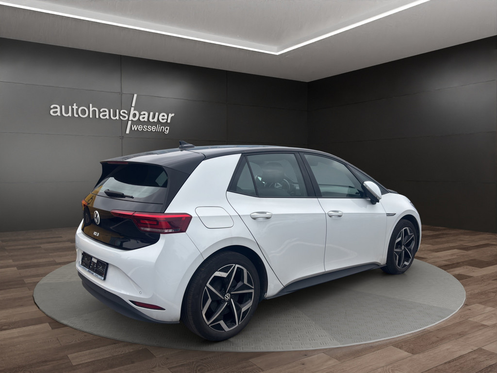 ID.3 Pro Performance Life *NAV,ACC,APPSHZ,LED,KeylessStart*