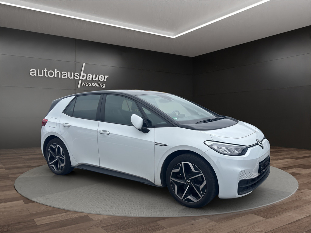 ID.3 Pro Performance Life *NAV,ACC,APPSHZ,LED,KeylessStart*