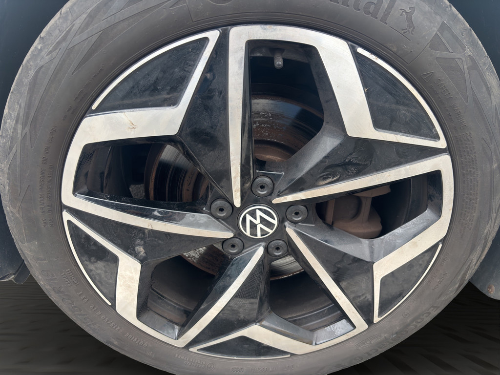 ID.3 Pro Performance Life *NAV,ACC,APPSHZ,LED,KeylessStart*