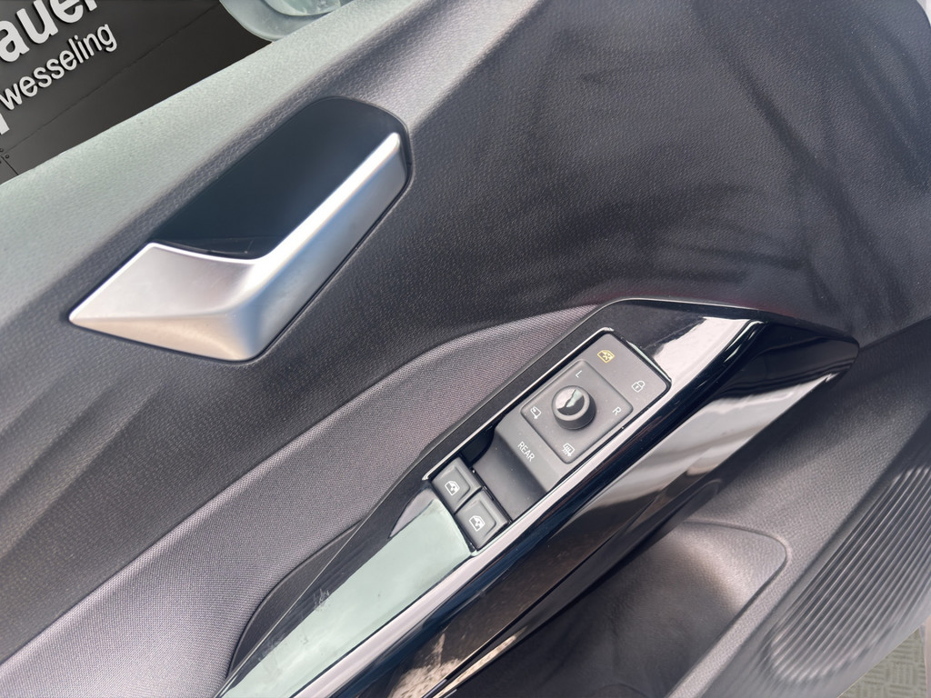 ID.3 Pro Performance Life *NAV,ACC,APPSHZ,LED,KeylessStart*