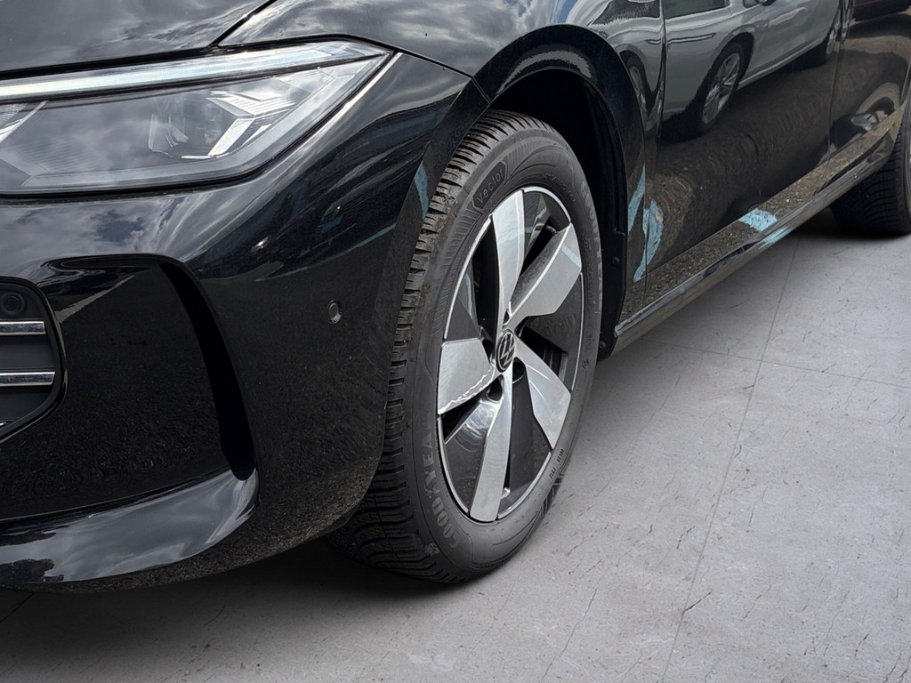 Passat 1.5 eTSI Business *NAV,APP,ACC,3-ZonenKlima,LED,SHZ,Massage,AHK