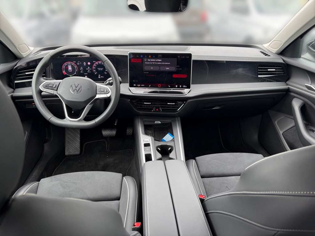 Passat 1.5 eTSI Business *NAV,APP,ACC,3-ZonenKlima,LED,SHZ,Massage,AHK