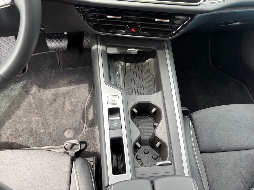 Passat 1.5 eTSI Business *NAV,APP,ACC,3-ZonenKlima,LED,SHZ,Massage,AHK