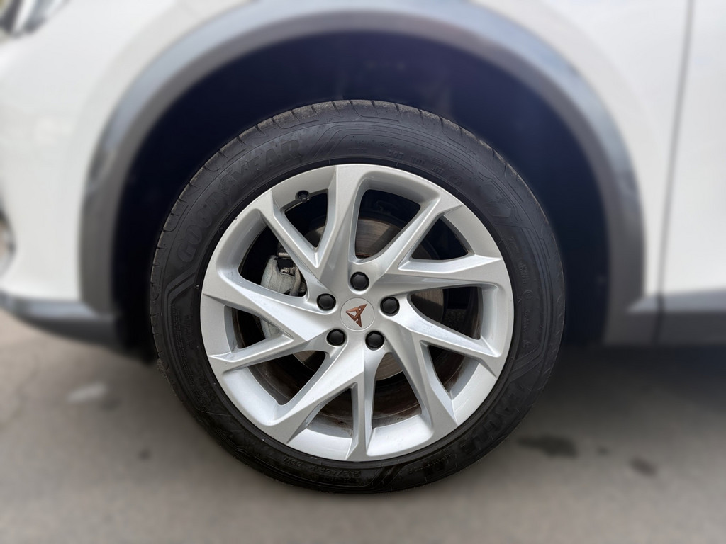 Formentor 1.5 TSI Automatik *KeylessAdvanced,APP,LED,3ZonenKlima,ACC*