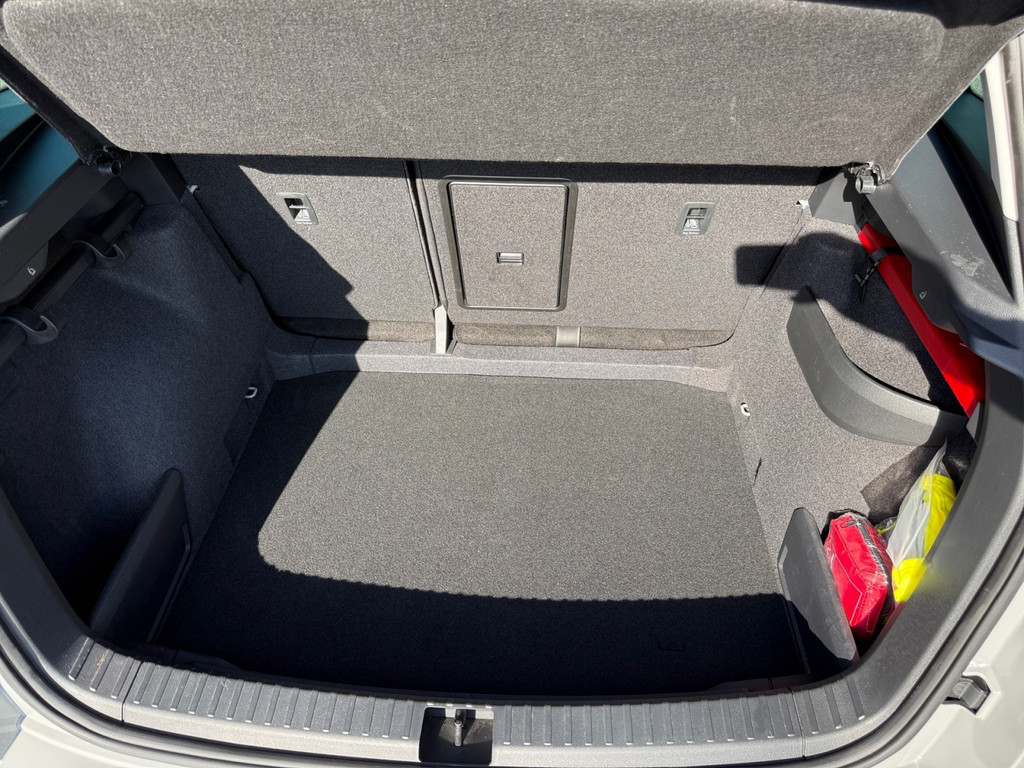 Karoq 1.0 TSI Ambition Tour *LED,SHZ,VirtualCockpit,Tempomat,Climatron