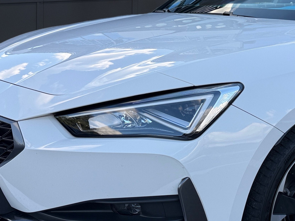 Leon SP 1.4 electric/TSI e-HYBRID *NAV,LED,KeylessAdvanced,APP,ACC,3Zo